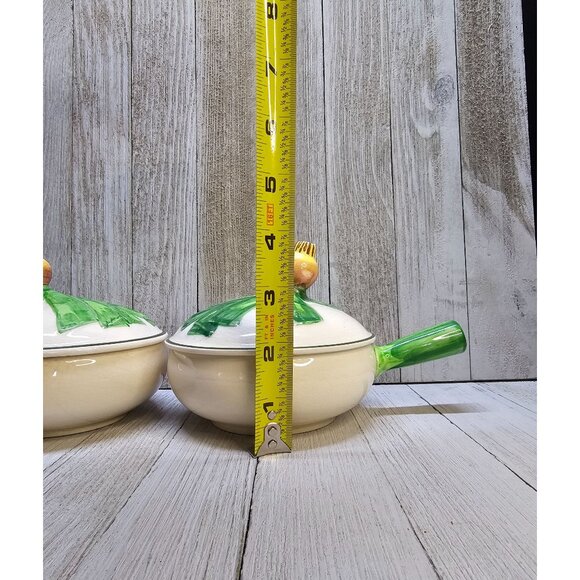 Vtg Ceramic Bowls with Handle and Lids Leek Design Set Of 2 - Made in Luxembourg - Picture 5 of 7